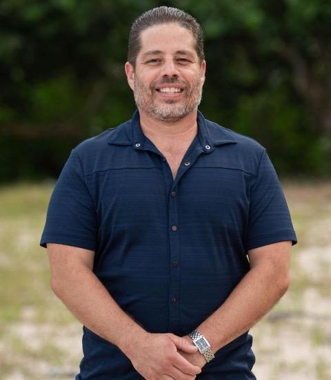 Custom Electrical Solutions is family operated company founded by Joel Gutierrez as President